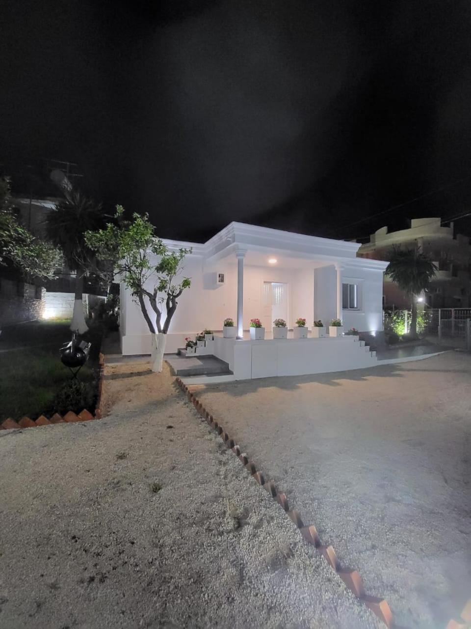 Vila Ademi 사밀 외부 사진